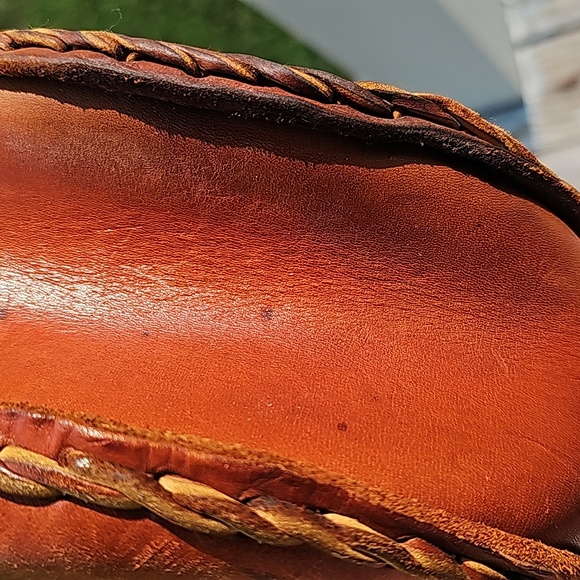 VINTAGE 1970s Handmade Leather Shoulder Bag - Picture 14 of 16